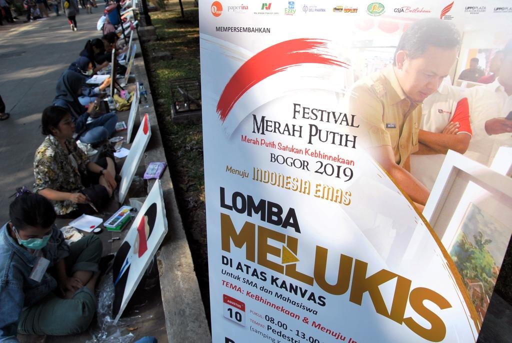 Melukis di Pedestrian