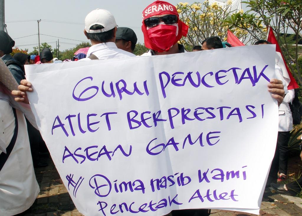 Tuntutan Guru Honorer