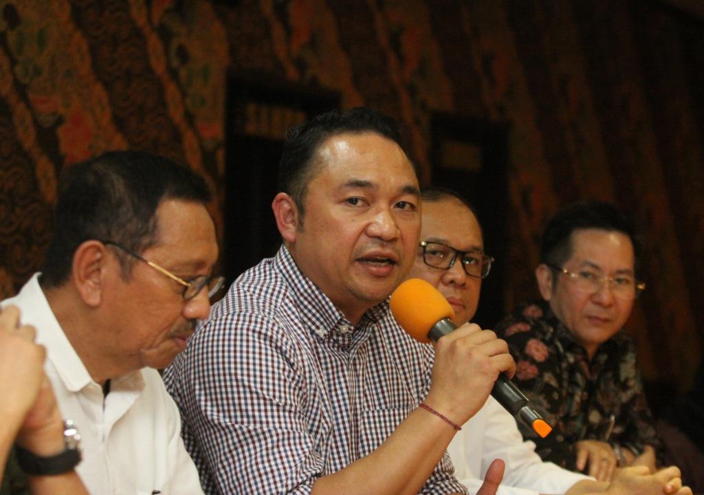 Tarif Pesawat Turun