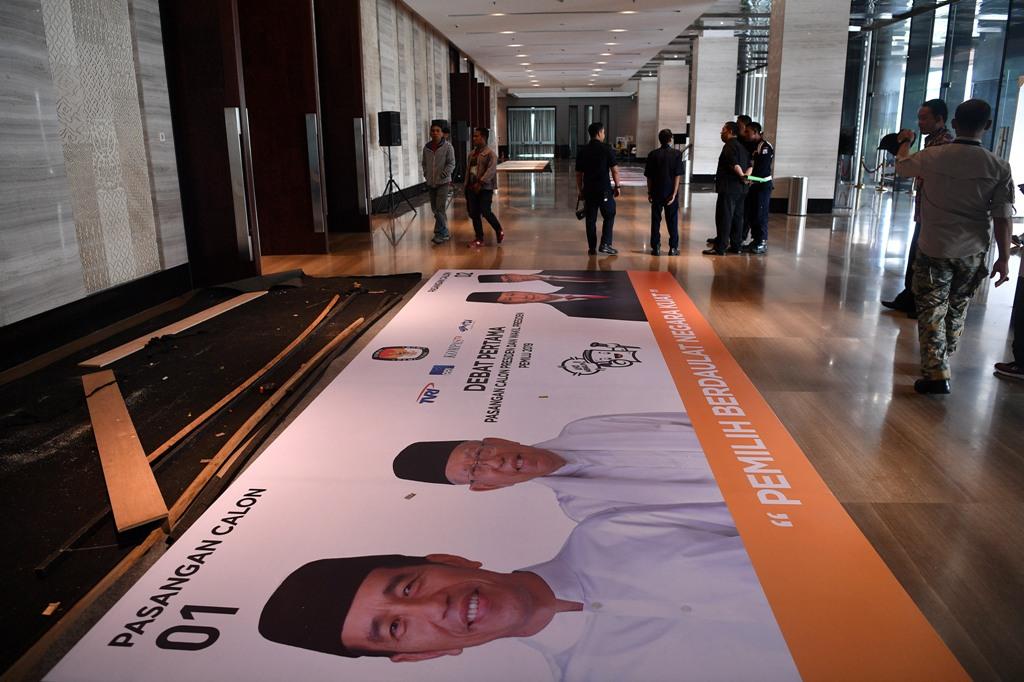 PERSIAPAN DEBAT PRESIDEN