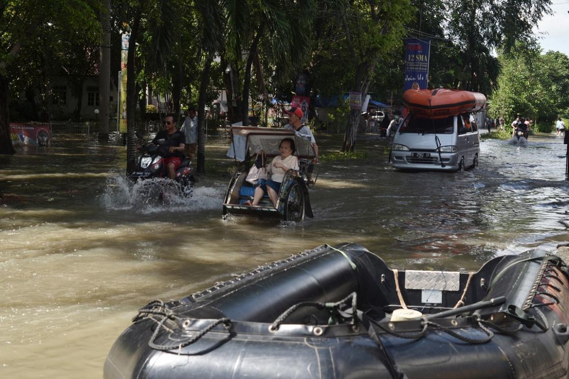 Terobos Banjir