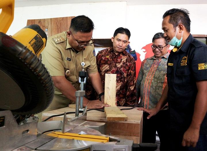 Coba Peralatan