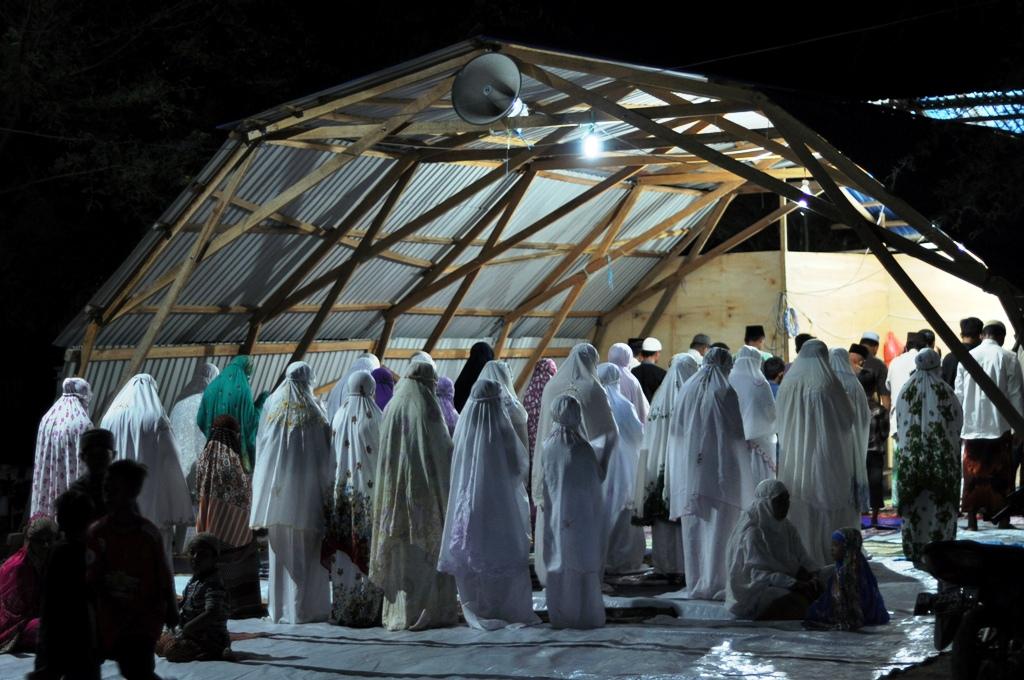 TARAWIH HARI PERTAMA