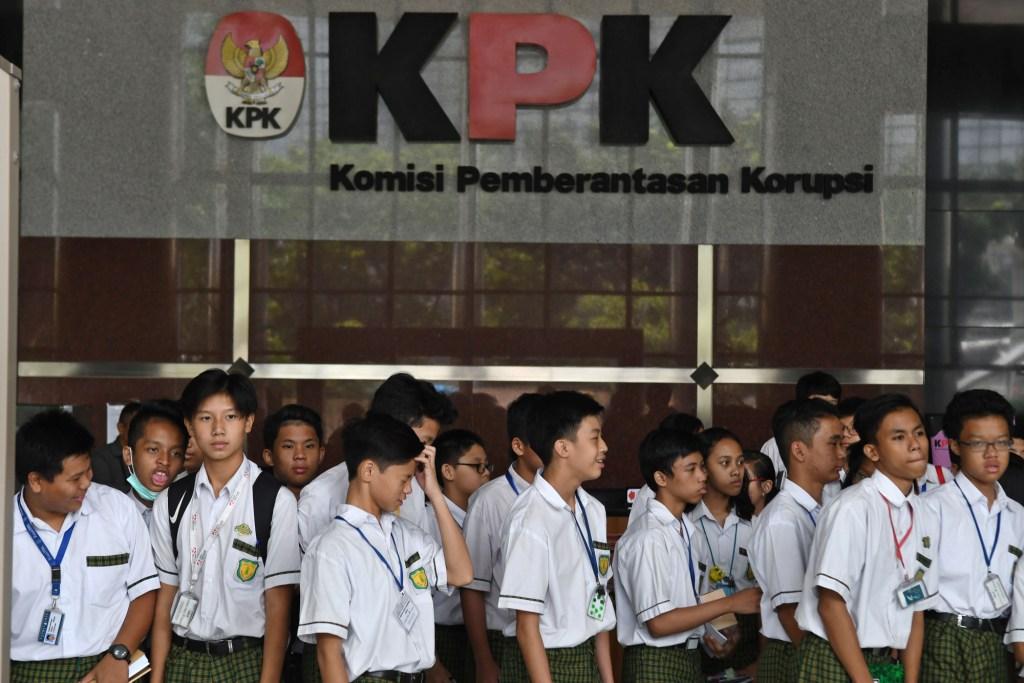 Membangun Budaya Antikorupsi