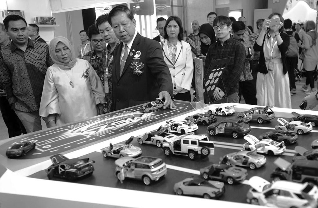 Peninjauan Stand