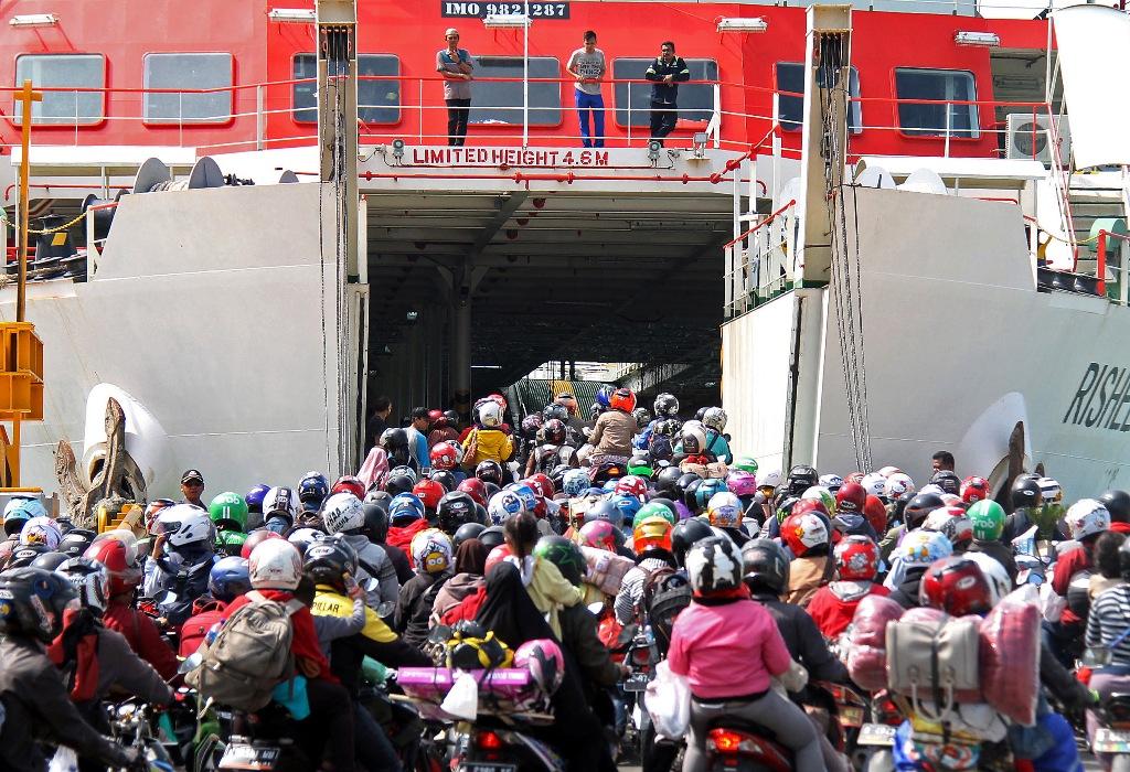 ANTRE MASUK KAPAL