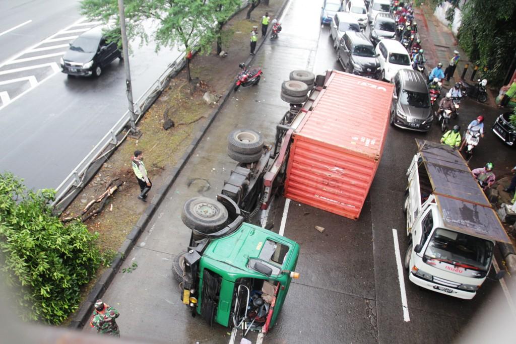 Kecelakaan Truk
