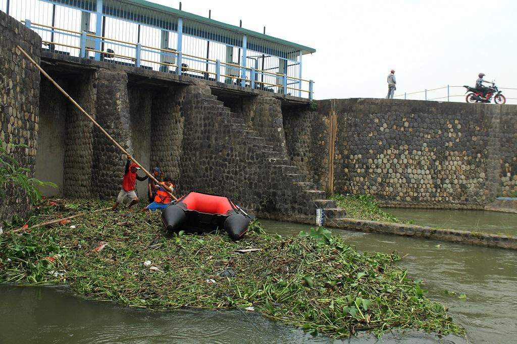 Bersihkan Sampah