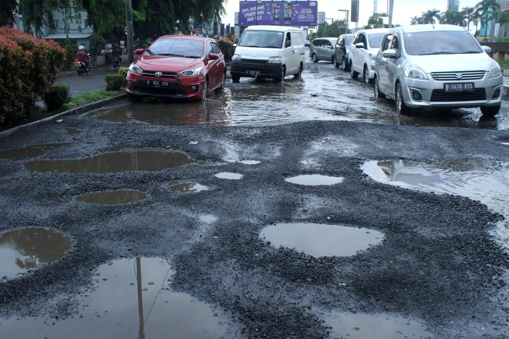 Jalan Rusak