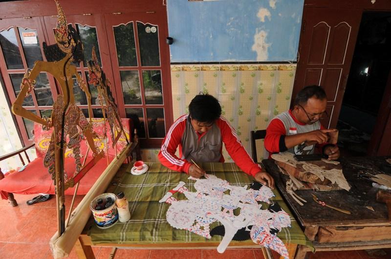 Pembuatan Wayang Kulit