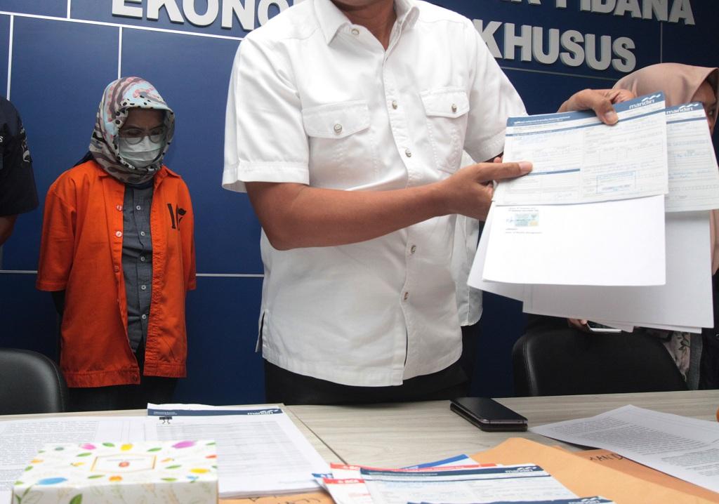 Penggelapan Dana Nasabah