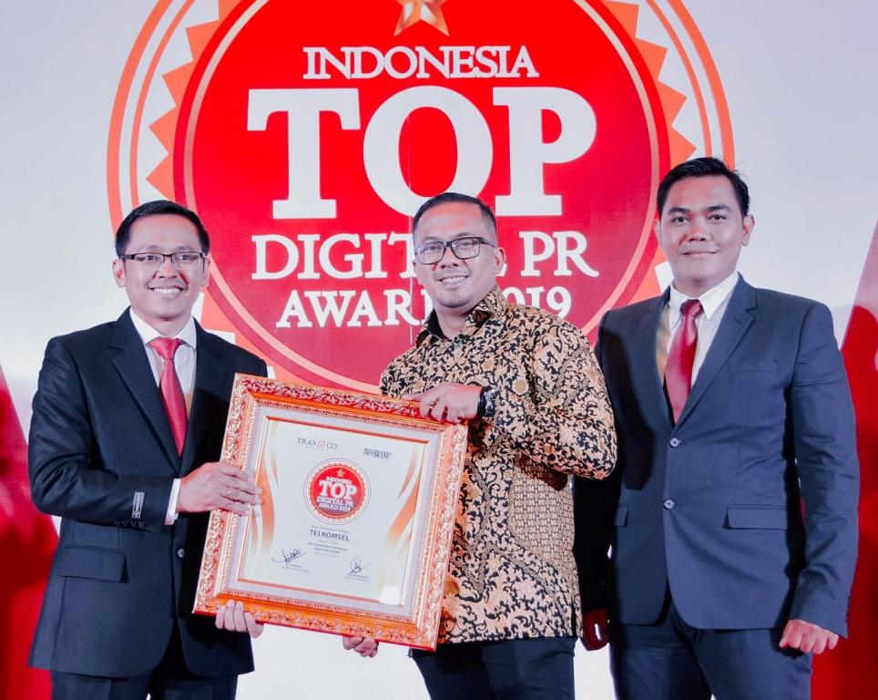 Raih Penghargaan
