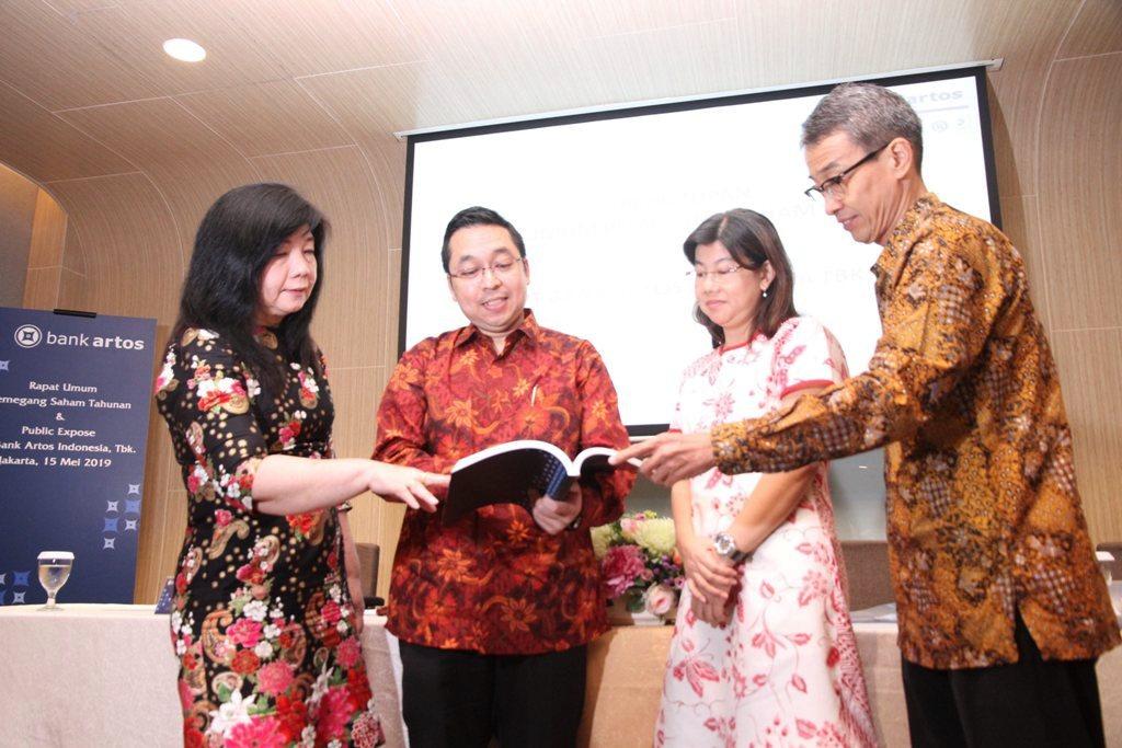 RUPST Bank Artos