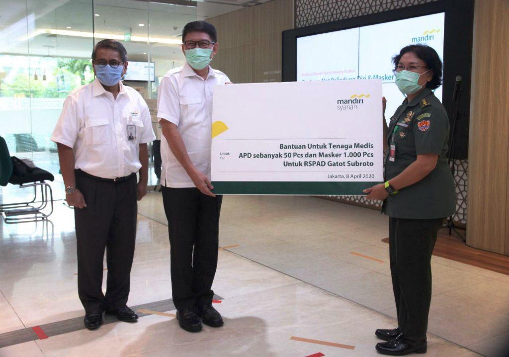 Serahkan Bantuan