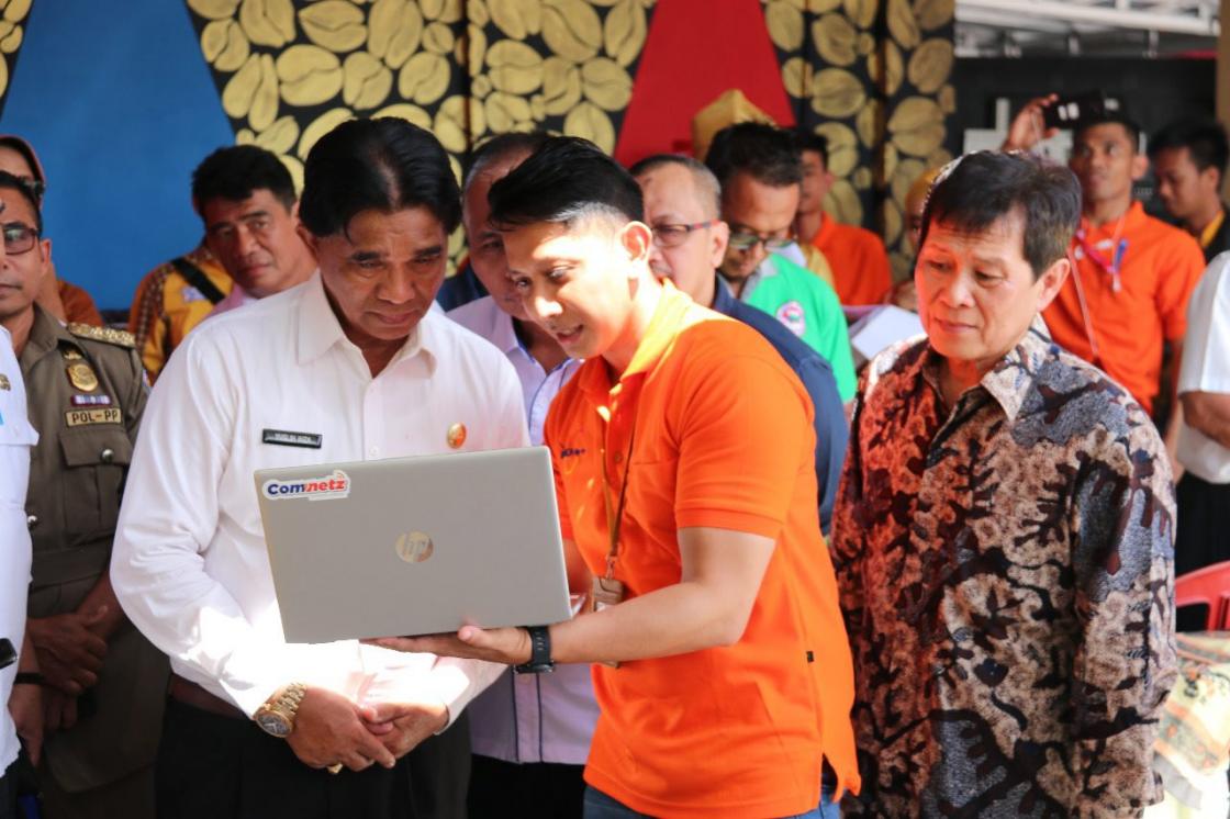 PLN Kembangkan Jaringan Internet
