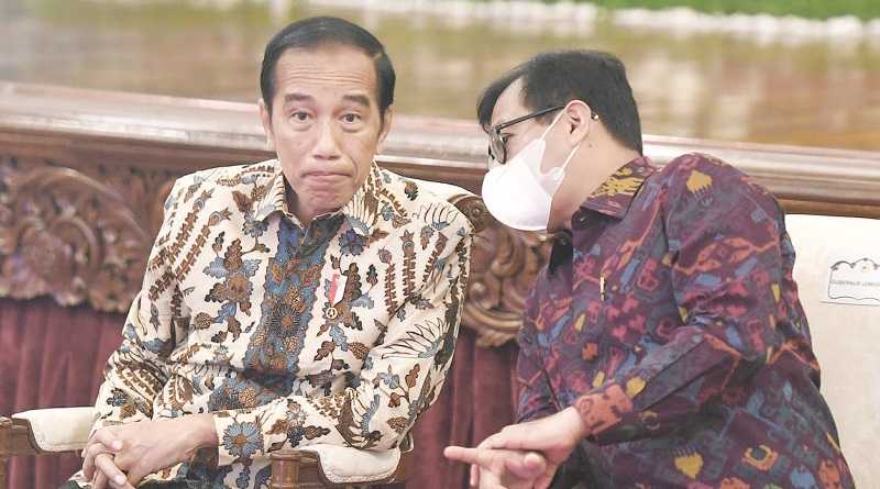 PRESIDEN BERI PENGARAHAN KE PESERTA PENDIDIKAN LEMHANNAS