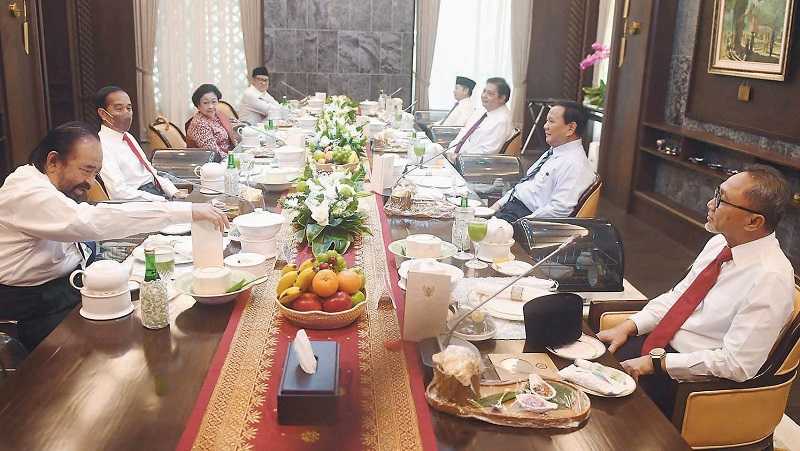 PRESIDEN MAKAN SIANG BERSAMA PARA KETUM PARPOL