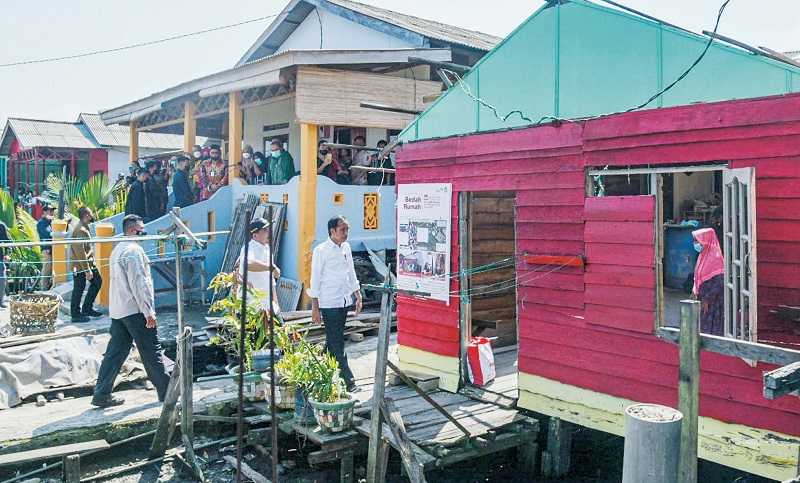 PRESIDEN TINJAU PROYEK PENATAAN KAMPUNG BELAWAN BAHARI