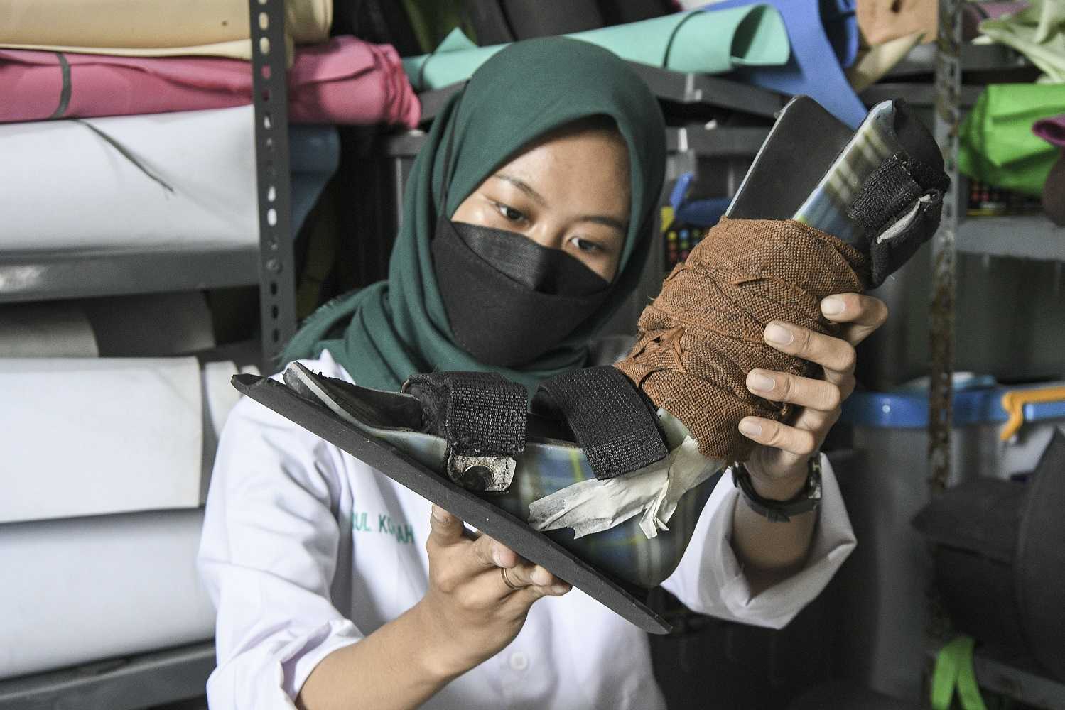 Produksi Kaki Palsu