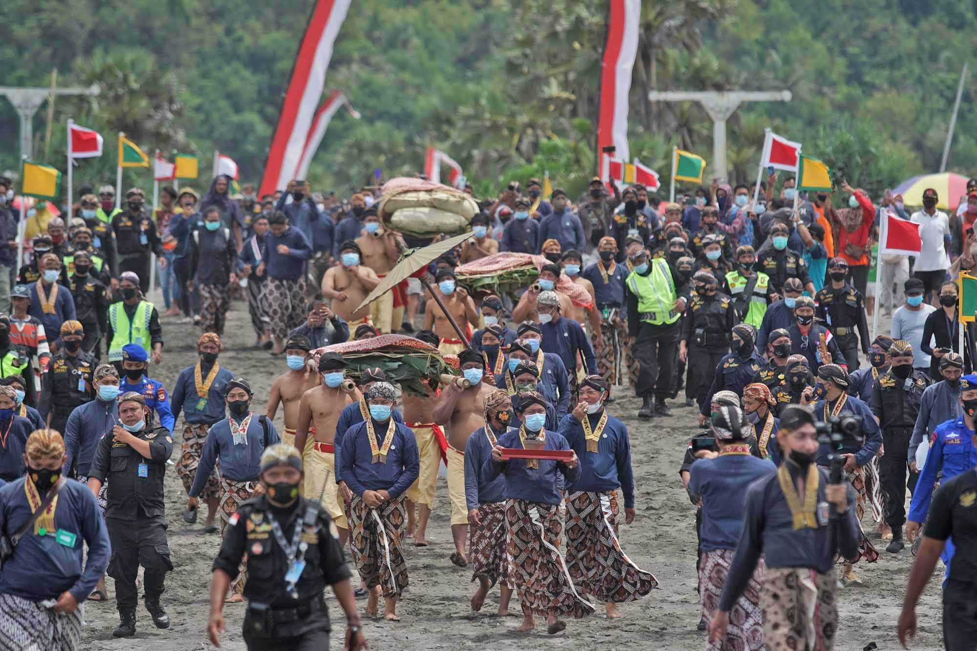 Prosesi Labuhan Parangkusumo