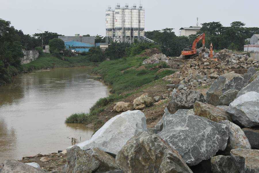 Proyek Normalisasi Kali Bekasi