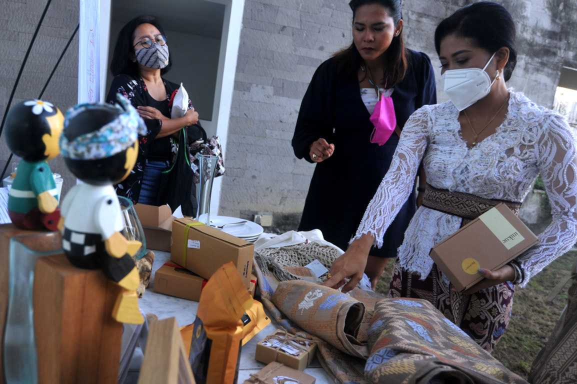 Pulihkan Industri Kreatif
