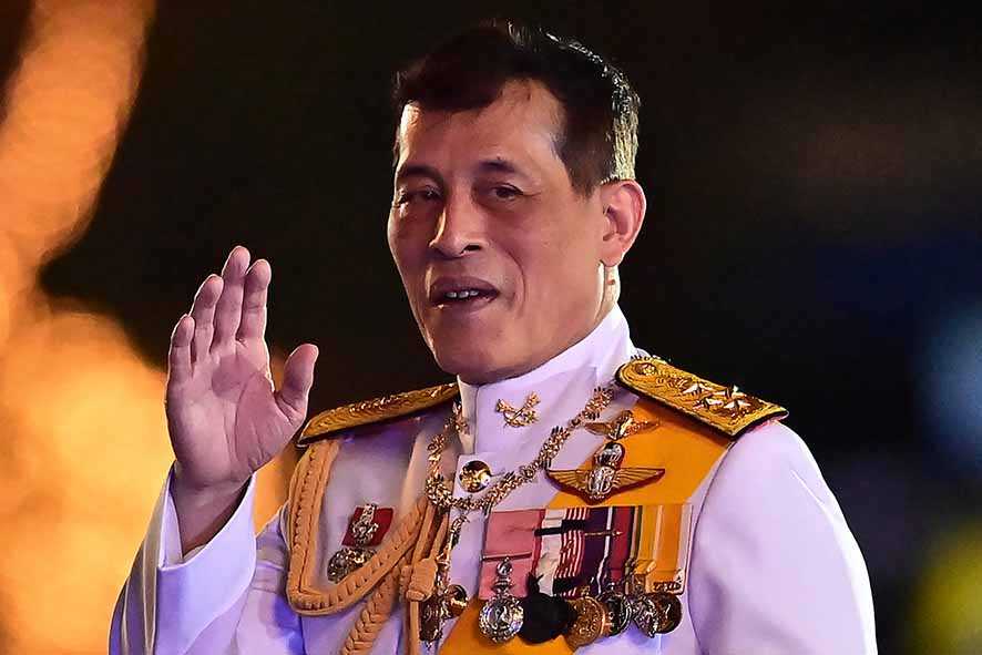 Raja Maha Vajiralongkorn Restui Kabinet Baru