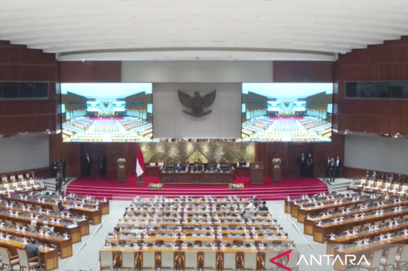 Rapat Paripurna DPR Setujui 27 RUU Kabupaten/Kota Jadi Usul DPR RI