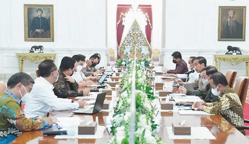 RAPAT TERBATAS PEMBANGUNAN DAN PEMINDAHAN IKN NUSANTARA