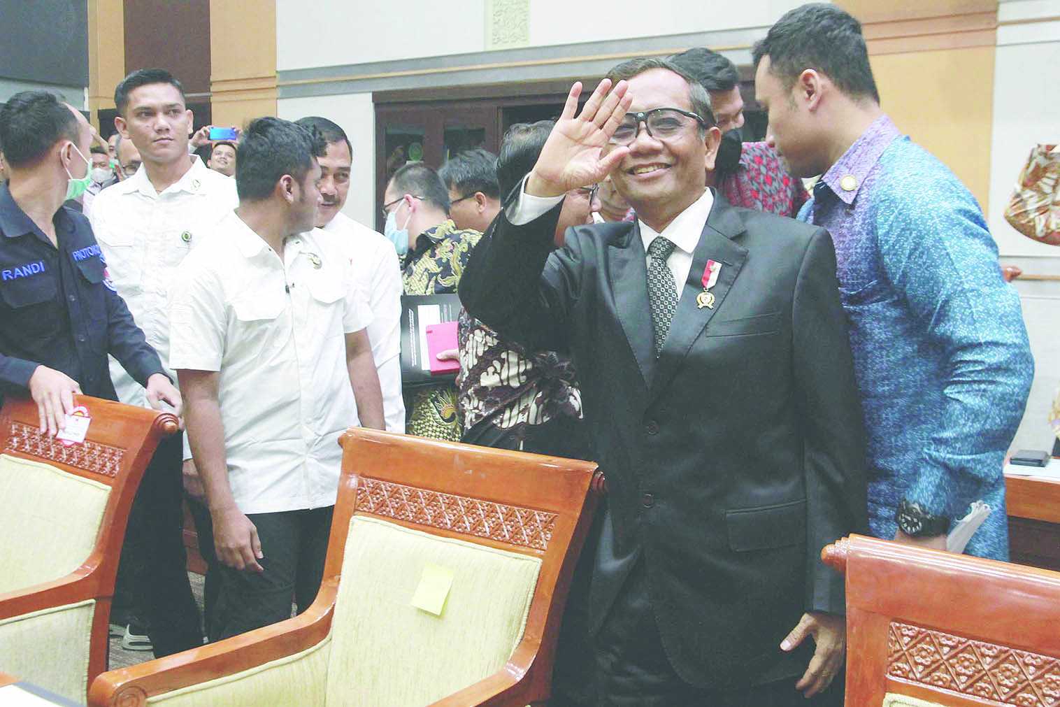 RDP Soal Transaksi Mencurigakan