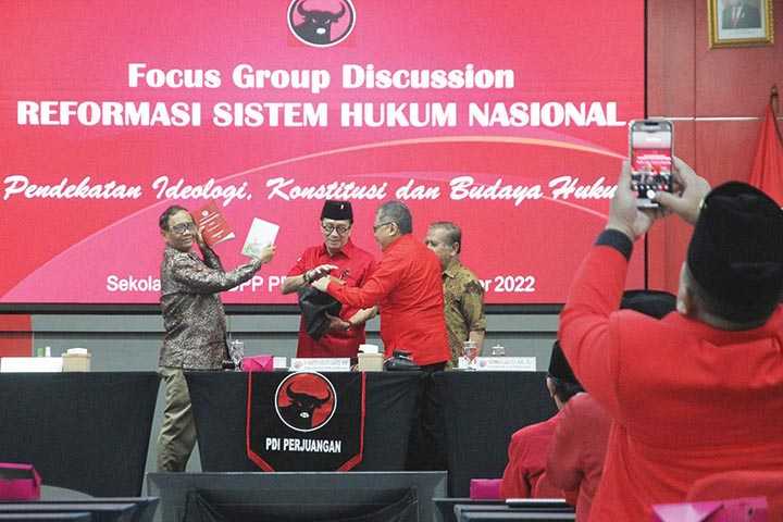 Reformasi Sistem Hukum