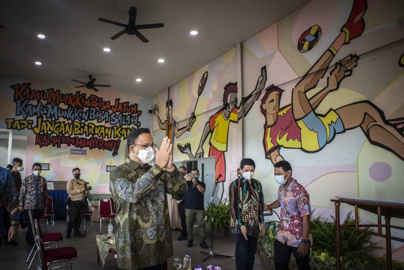 Resmikan GOR Saefullah
