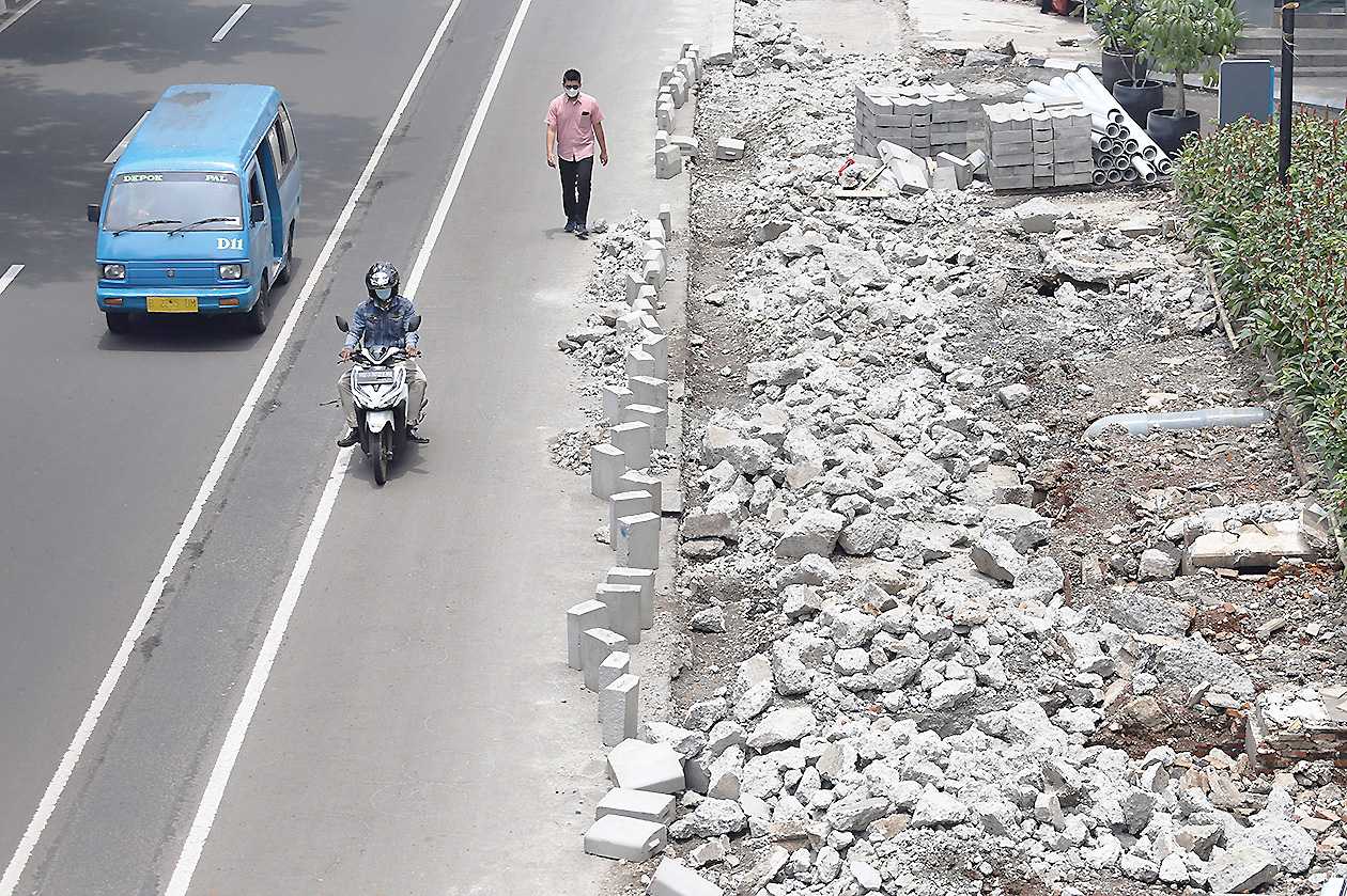 Revitalisasi Trotoar di Jalan Margonda Raya