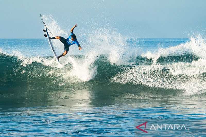 Rio Waida Maju ke Putaran Ketiga ISA World Surfing