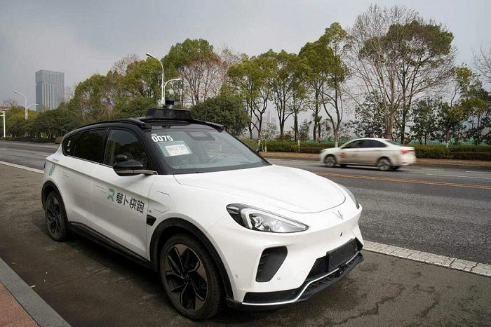 Robotaxi Mulai Beroperasi di Beijing