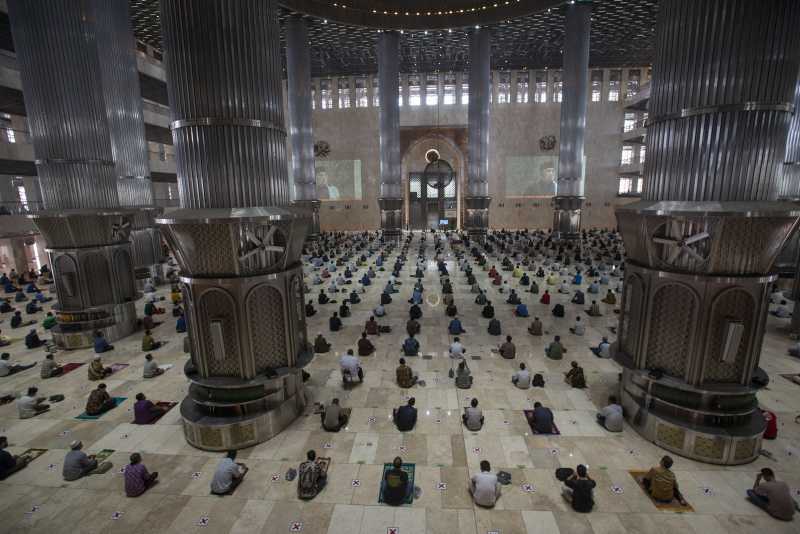 Salat Jumat di Istiqlal