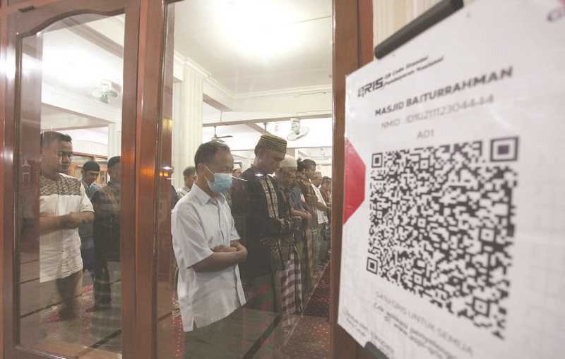 SALAT TARAWIH PERTAMA WARGA MUHAMMADIYAH