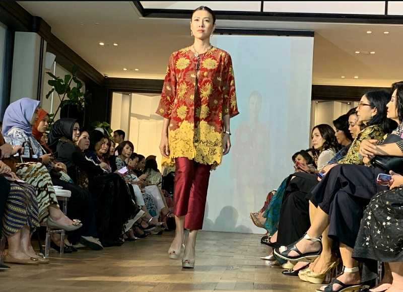 Sambut Idul Fitri, Batik Danar Hadi Rilis Koleksi Kaya Warna