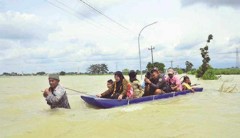 SEKITAR 1.500 WARGA TERISOLASI AKIBAT BANJIR DI KUDUS