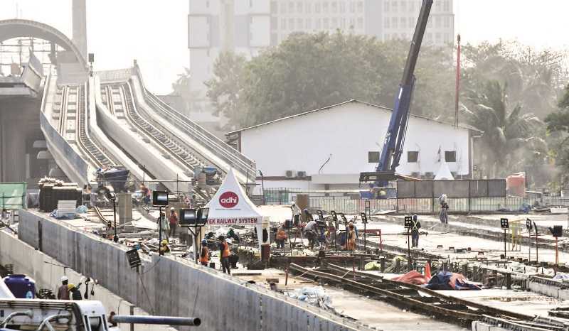 SELESAIKAN PROYEK LRT