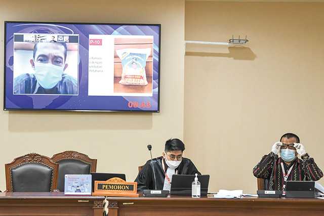 Sidang Daring Sengketa Pilgub