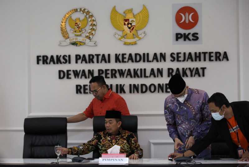 Sikapi Kelangkaan dan Mahalnya Minyak Goreng, Fraksi PKS Usulkan Pansus dan Hak Angket