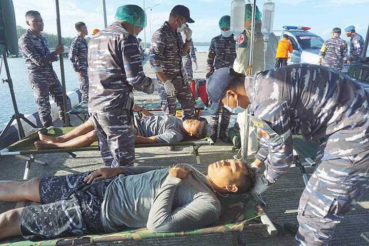 Simulasi Penyelamatan di Laut