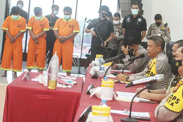 Tangkap Pelaku Teror