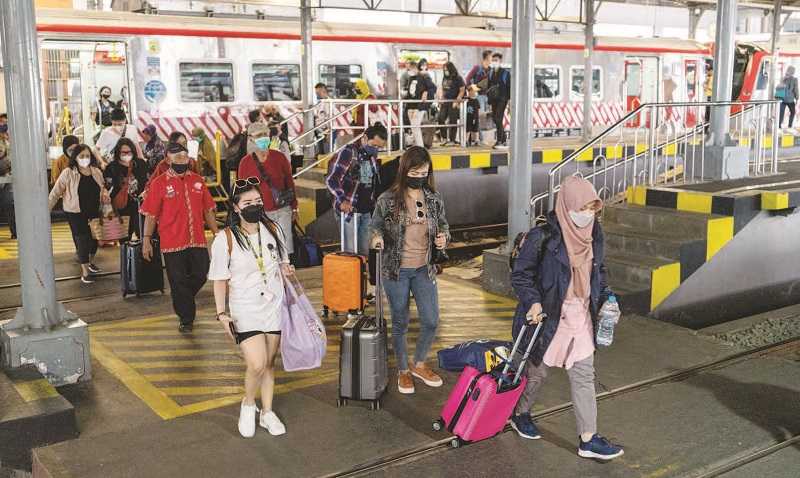 TARIF KHUSUS UNTUK SEJUMLAH PERJALANAN KA JARAK JAUH