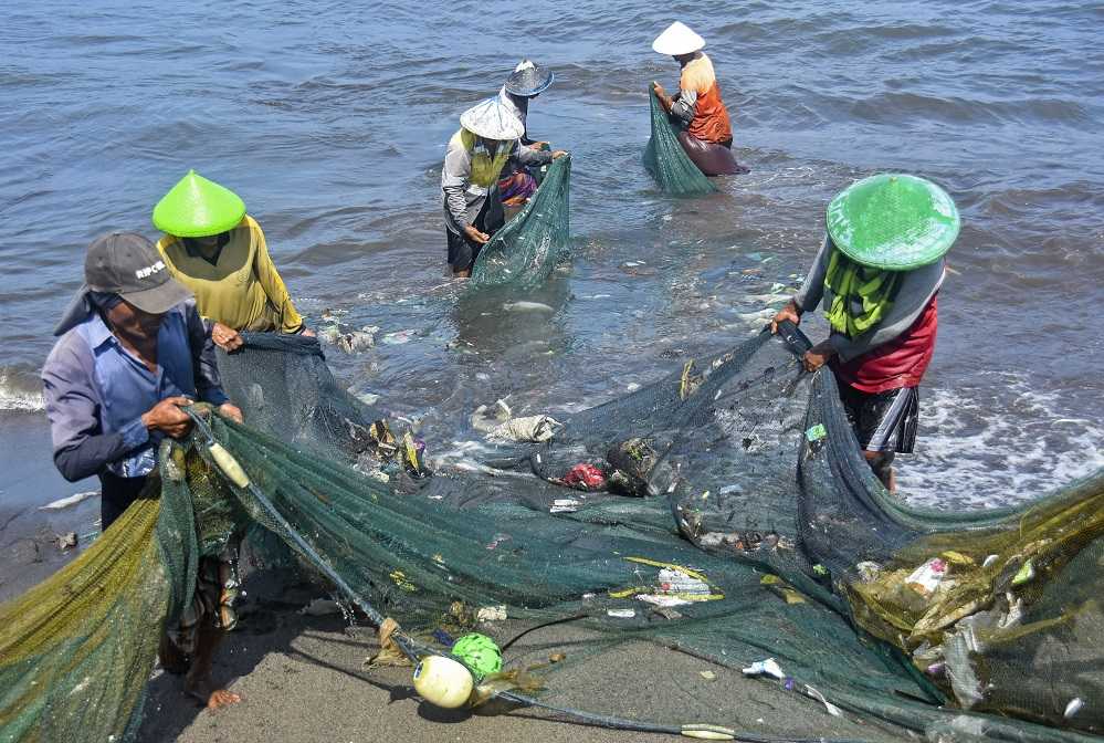 Tercemar Sampah