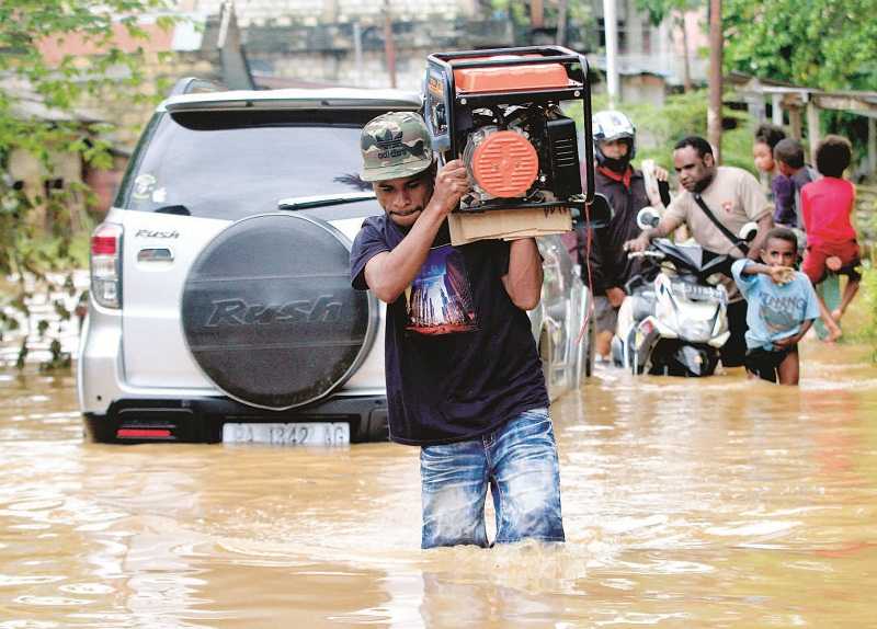 TERENDAM BANJIR