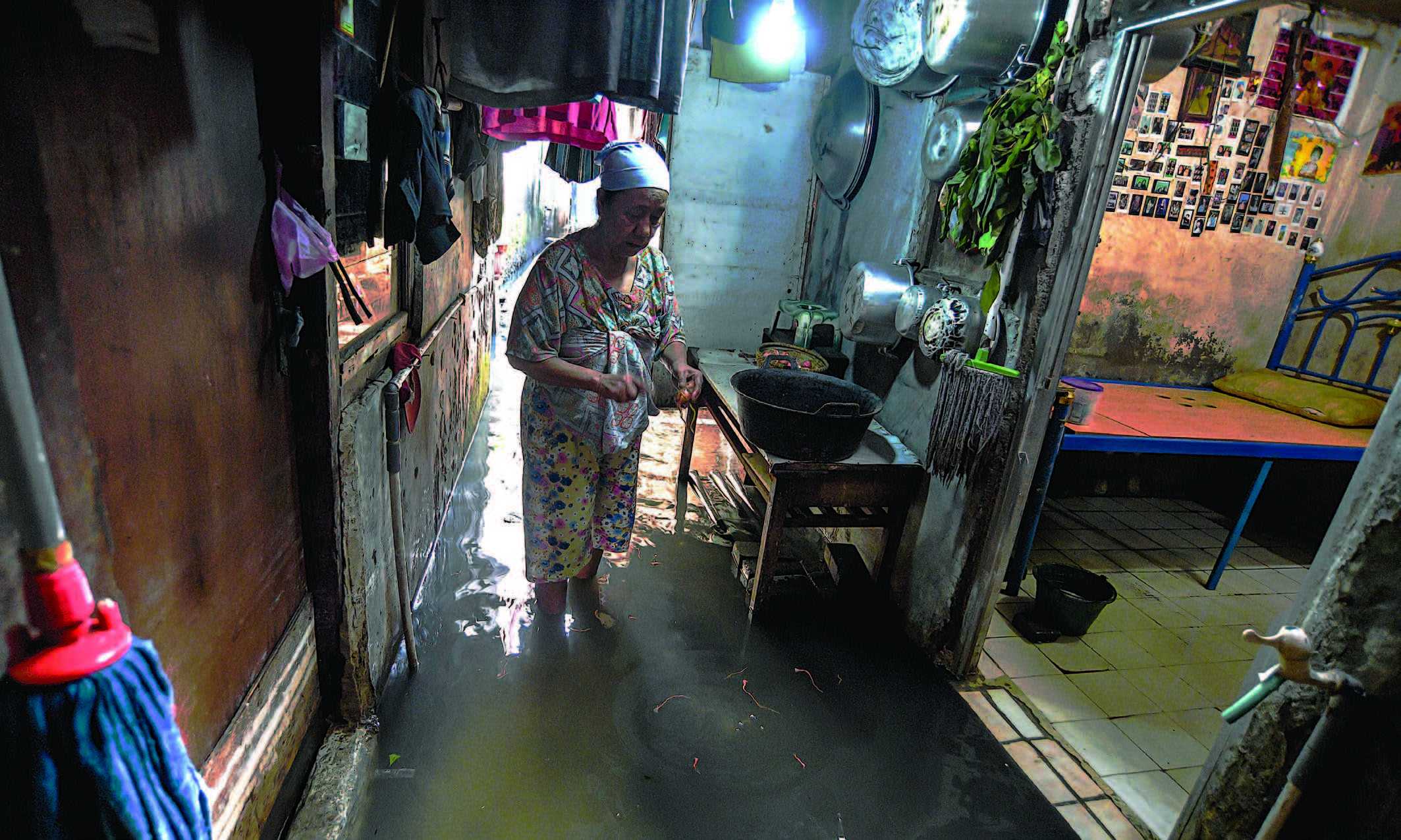 TERGENANG BANJIR