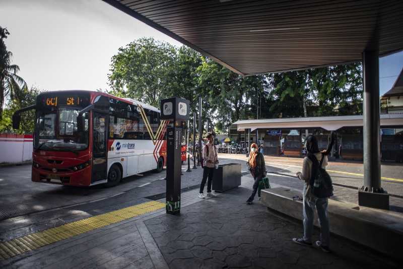Terintegrasi dengan Stasiun