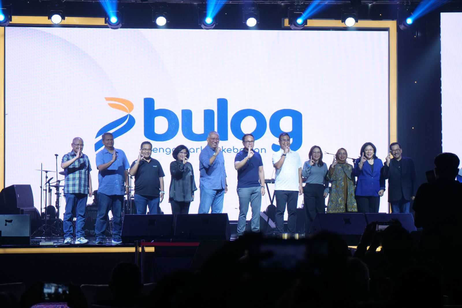 Terus Bertransformasi, Bulog Luncurkan Logo Baru